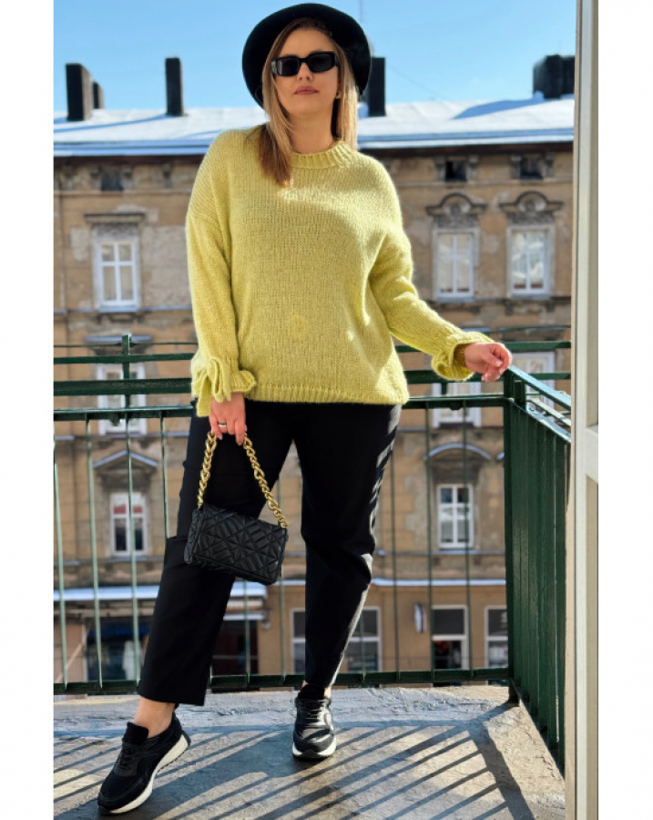 Pohodlný oversize sveter pre moletky 